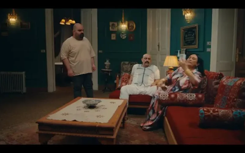 في الحلقة 8 من كلهم بيحبوا مودي.. المعلم محروس يكشف خيانة في زفاف ابنته